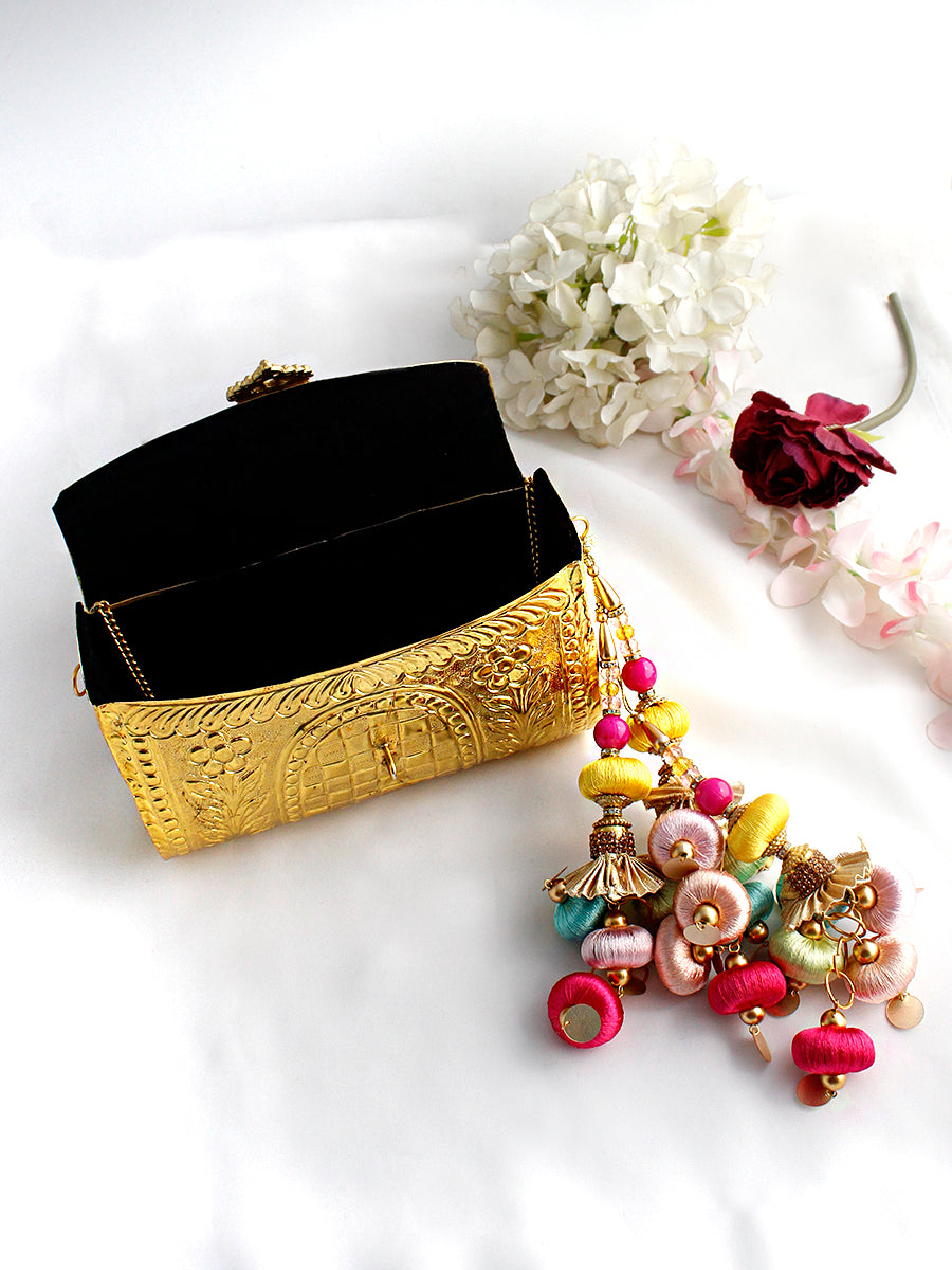 Amaya Metal Clutch Bag-Gold