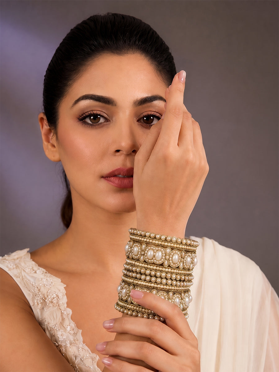 Lavika Bangle Set / Stack Traditional Indian Bangles with Fast Delivery-Pearl