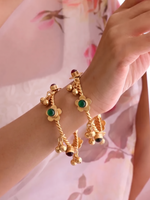 Varnika Bangle Set