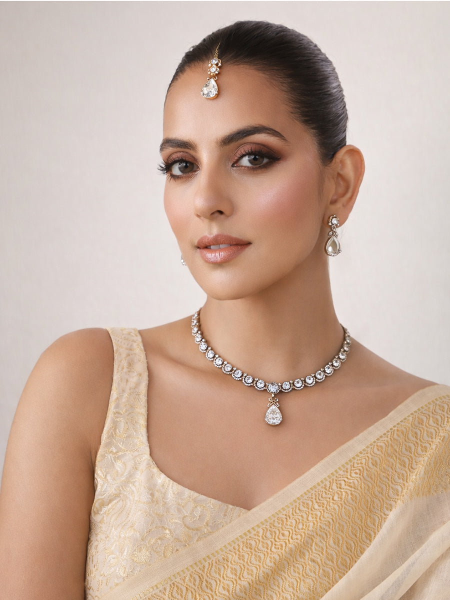 Noah Pendant Necklace set - White