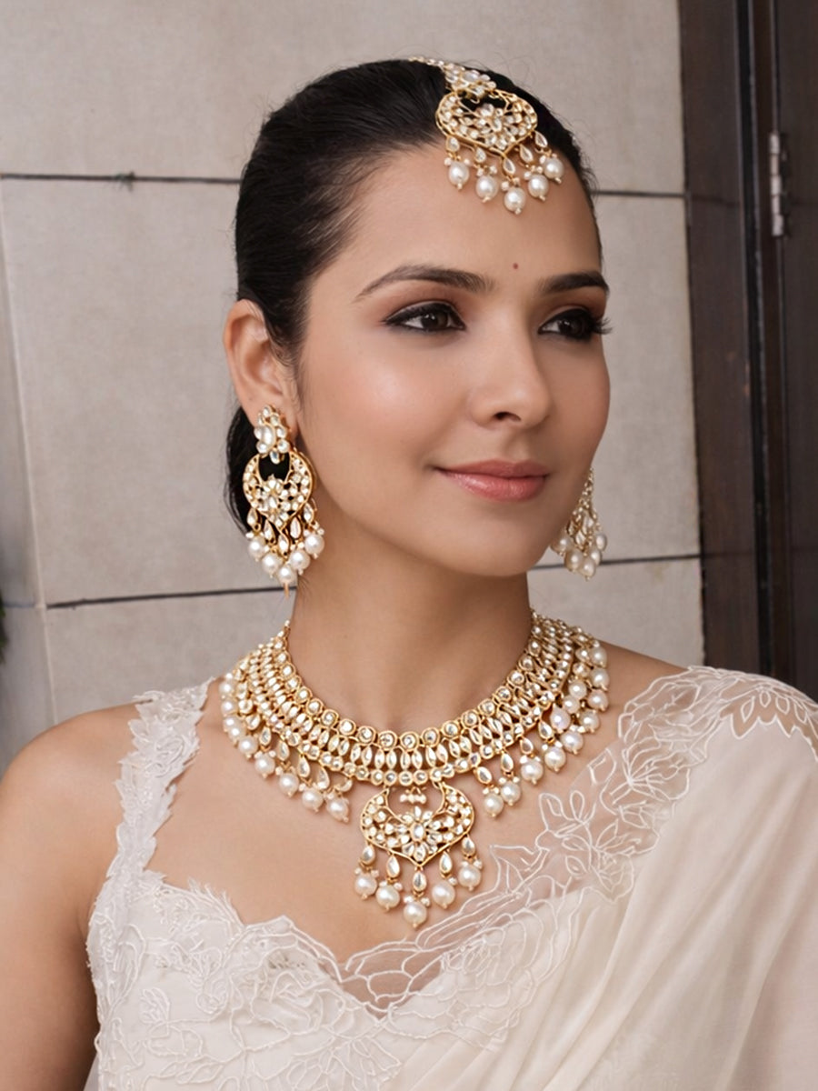 Ruhika Necklace Set