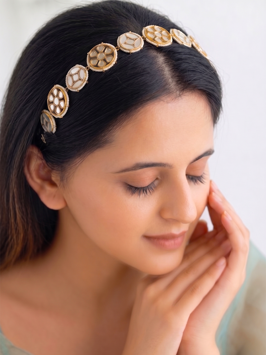 Shreyasi Sheeshphool Mathapatti-Ivory