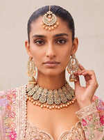 Nafisa Necklace Set -Peach
