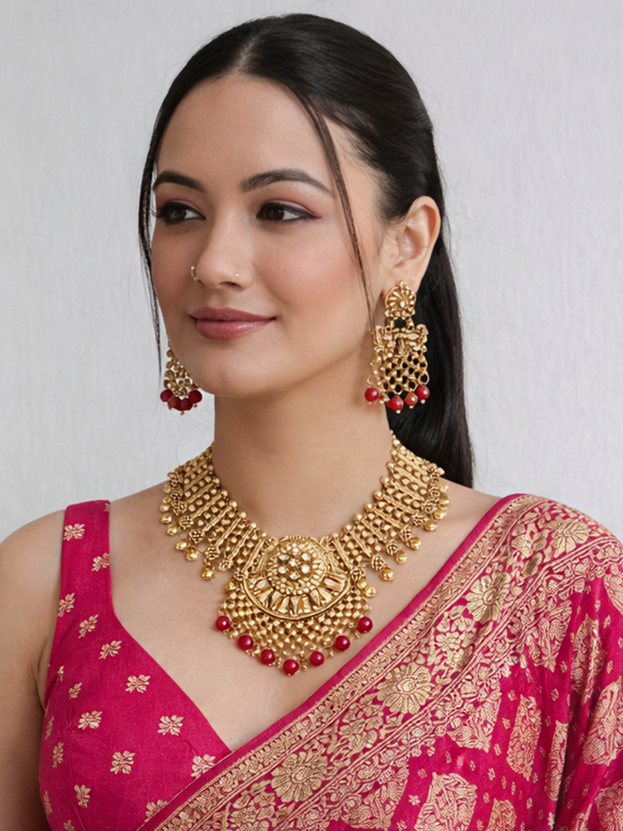 Tanushka Necklace Set