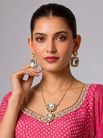 Amaya Pendant Necklace Set - White 