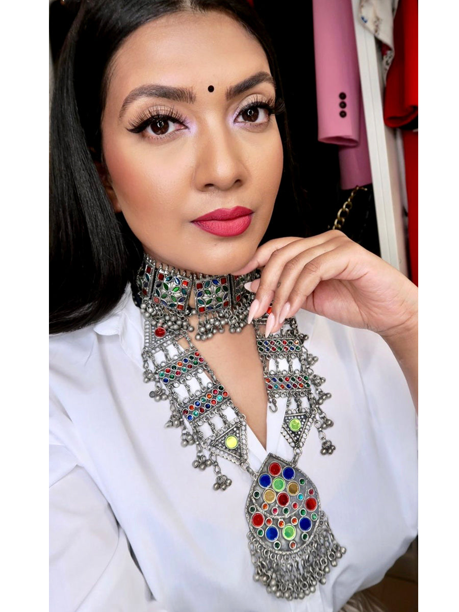 Alvina Long Necklace Set