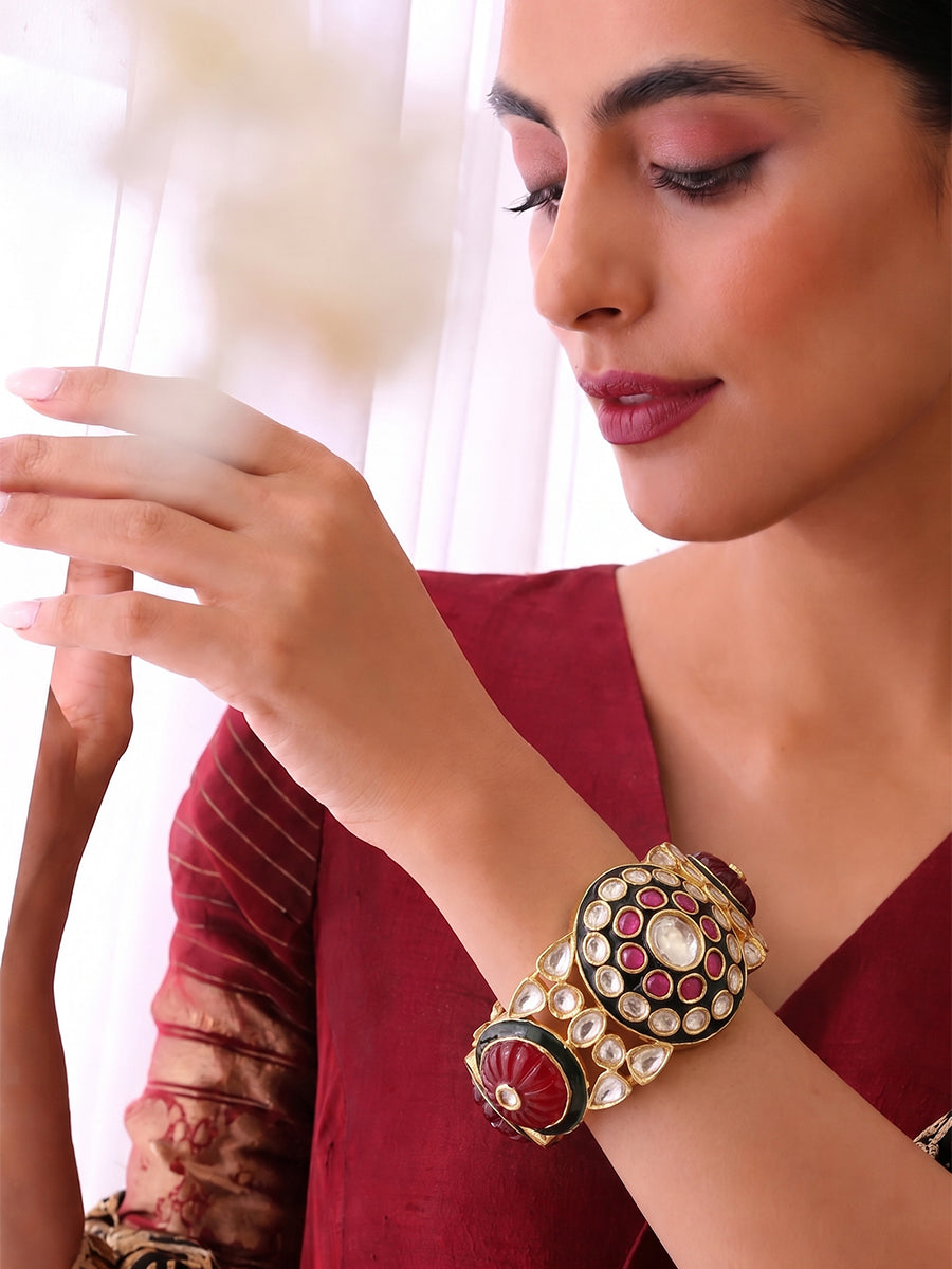 Amer Bangle
