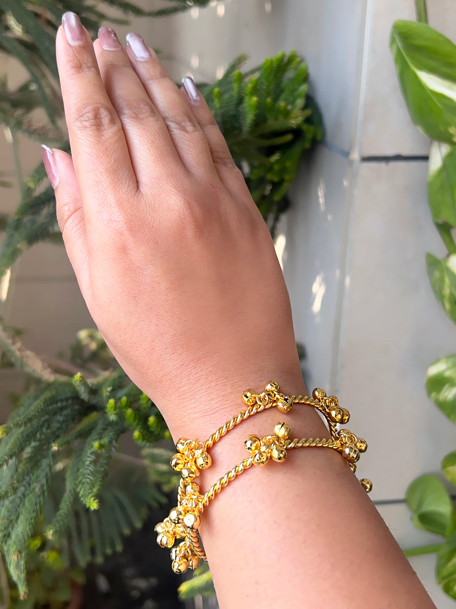 Arnika Ghungroo Bangle - Gold 