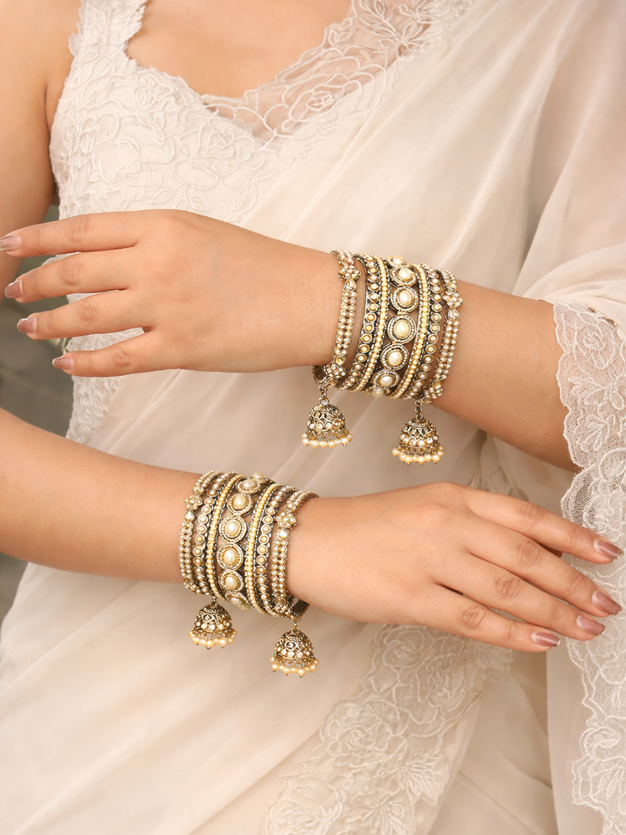 Sanvika Bangle Set / Stack