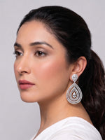 Eshal Earrings-Metallic
