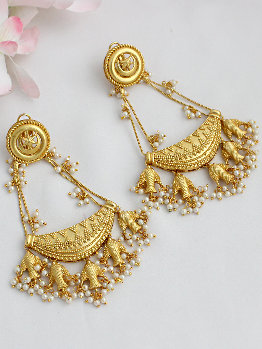 Alia Long Earrings - Pearl