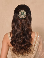 Ishrat Bun Pin  - Green
