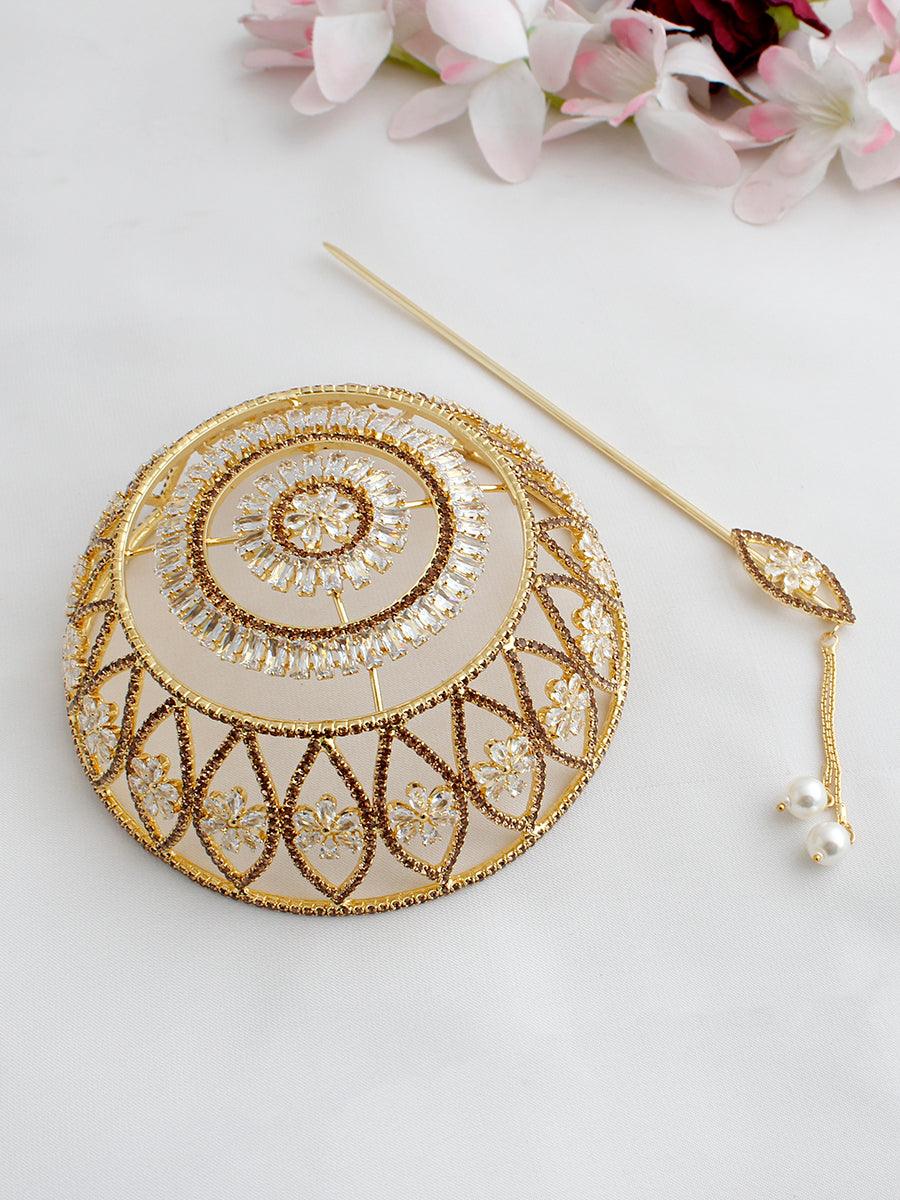Nivika Bun Cage With Stick-Gold
