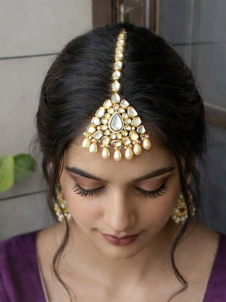 Deepika Maang Tikka