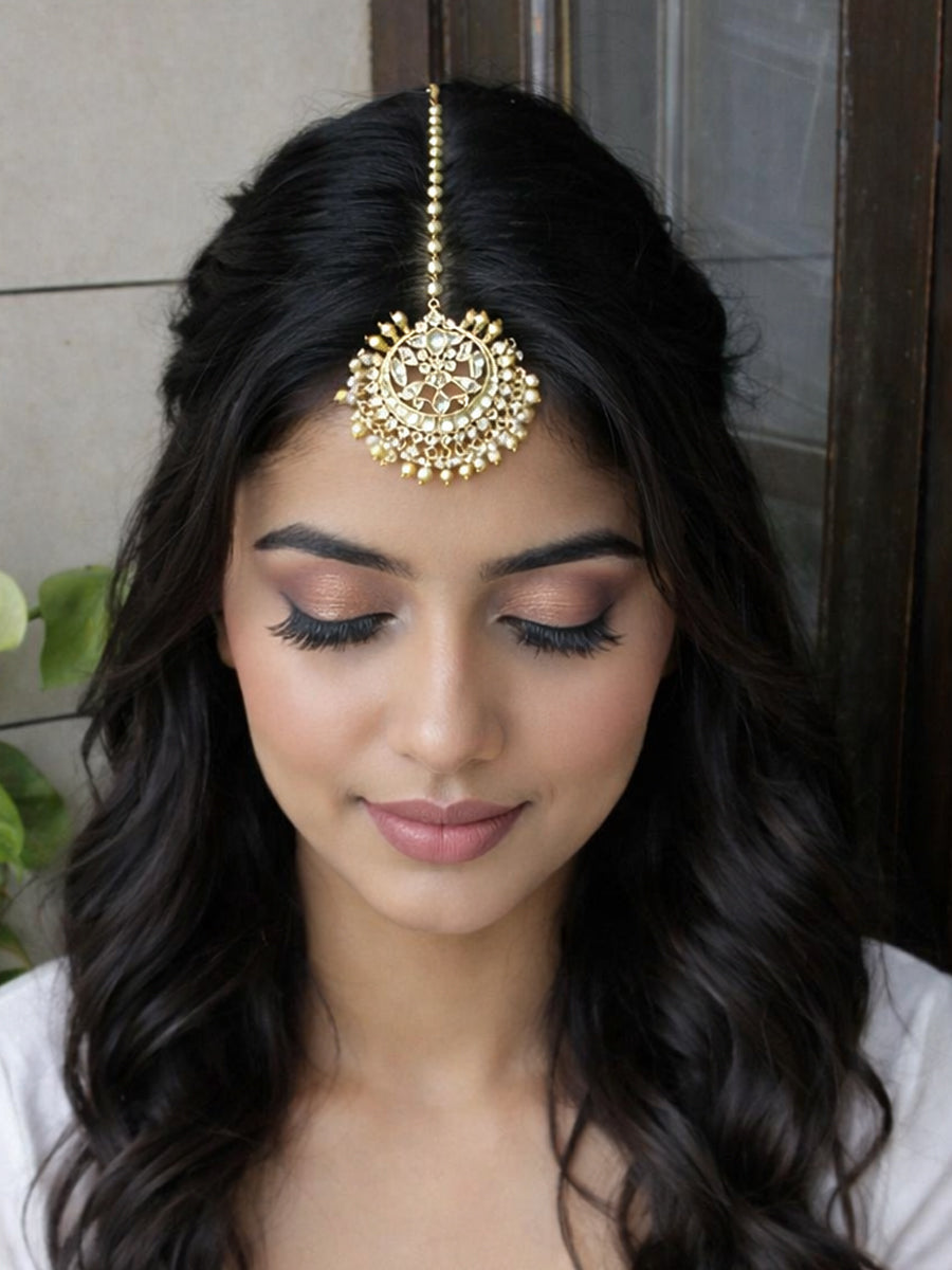 Shloka Maang Tikka