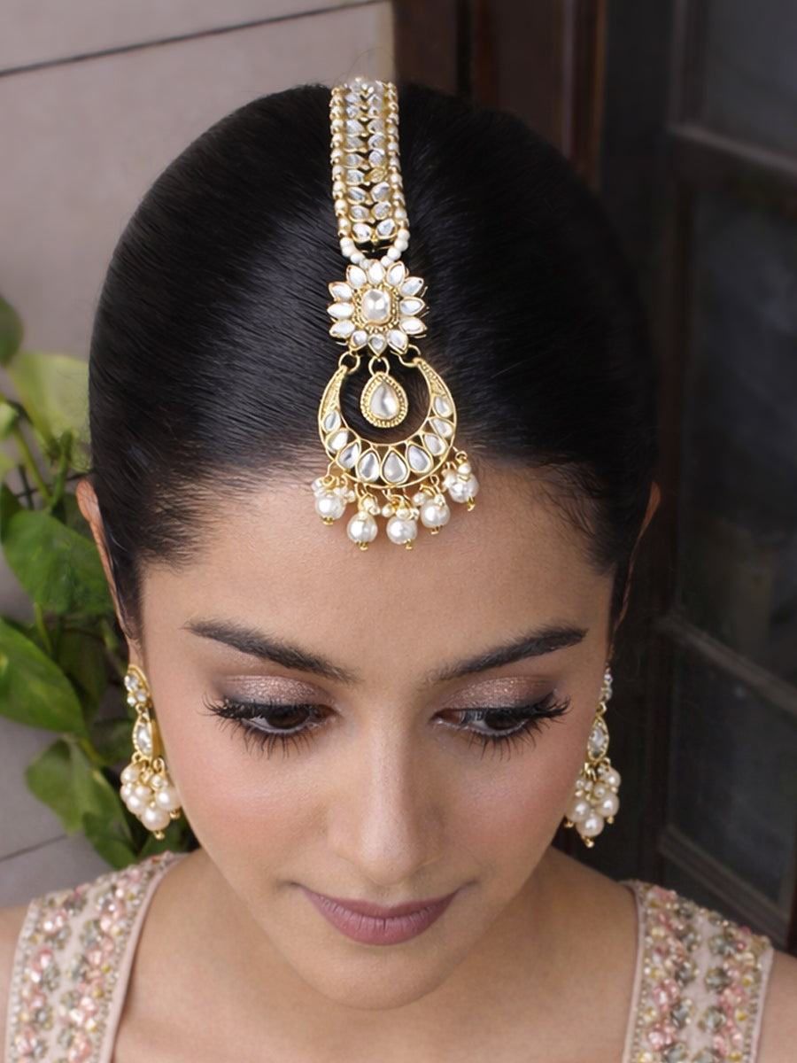 Vedika Maang Tikka