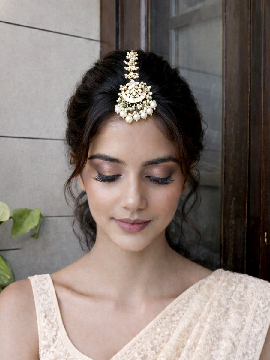 Shivina Maang Tikka