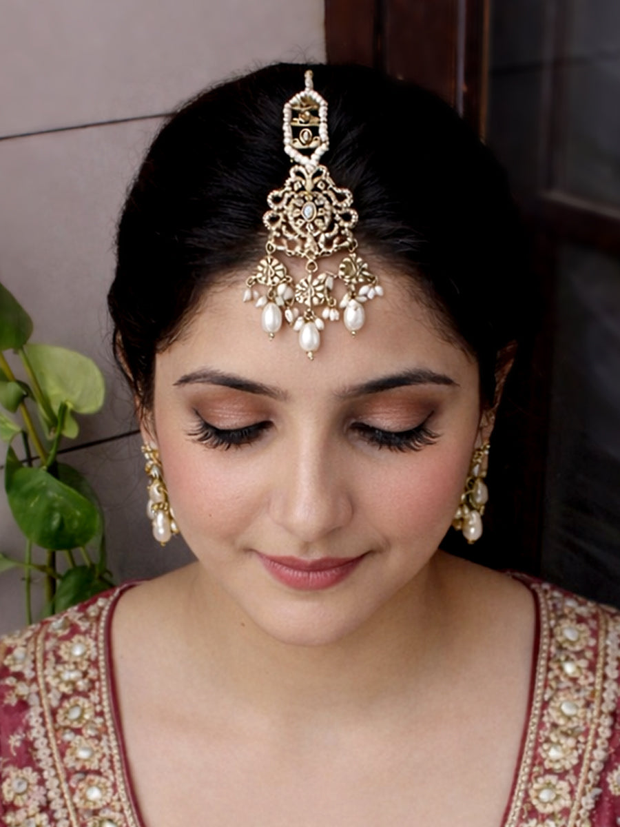 Navya Maang Tikka