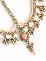 Ishita Mathapatti Headpiece-Peach