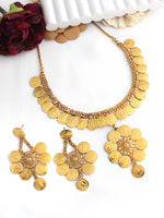 Paavni Necklace Set-Gold