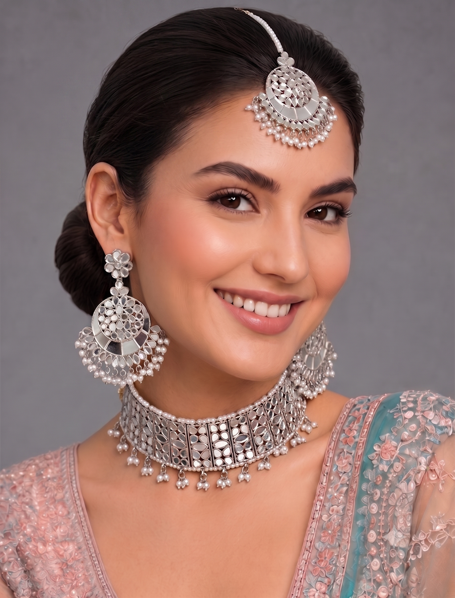 Seerat Mirror Necklace Set - Silver
