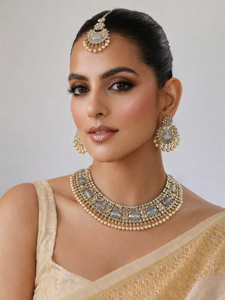 Antra Bib Necklace Set-Grey