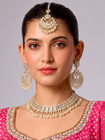 Navdha Necklace Set