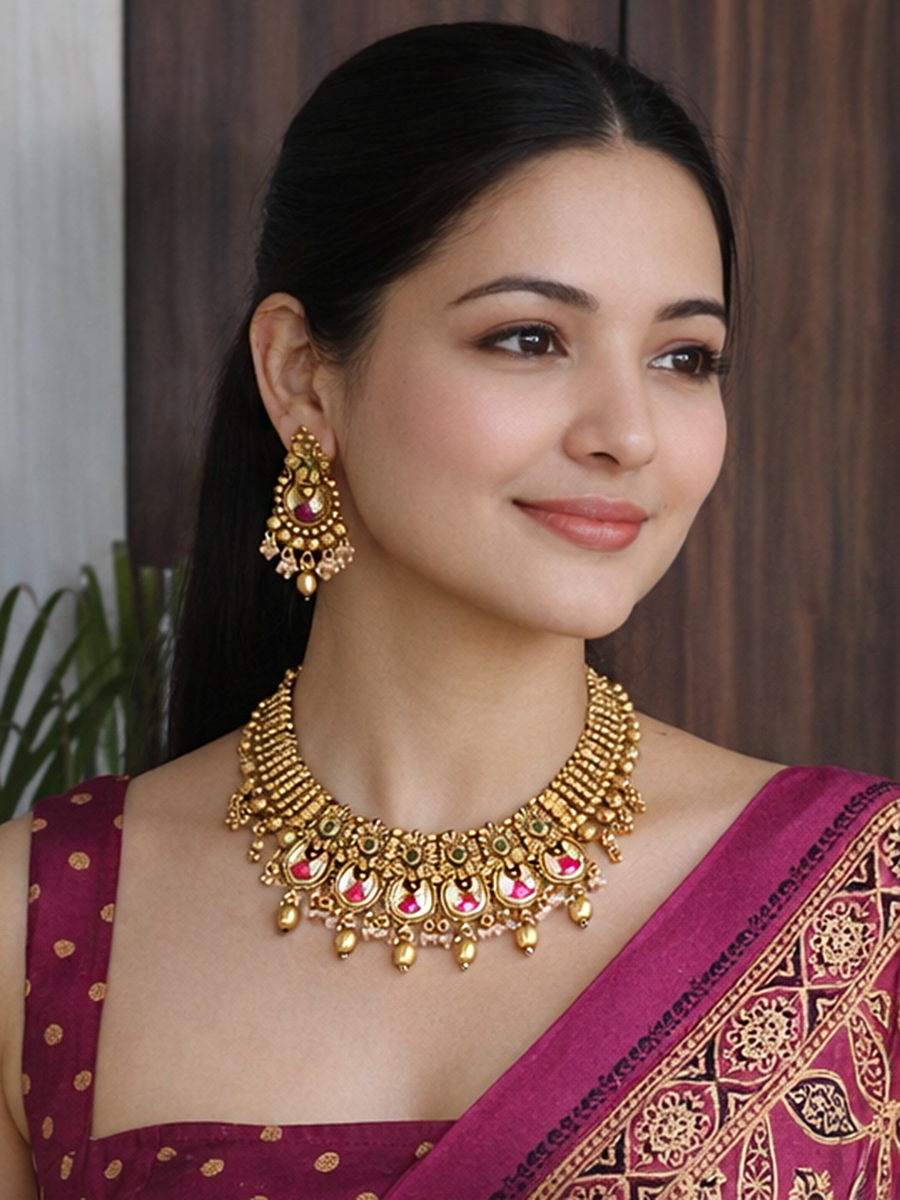 Siya Necklace Set