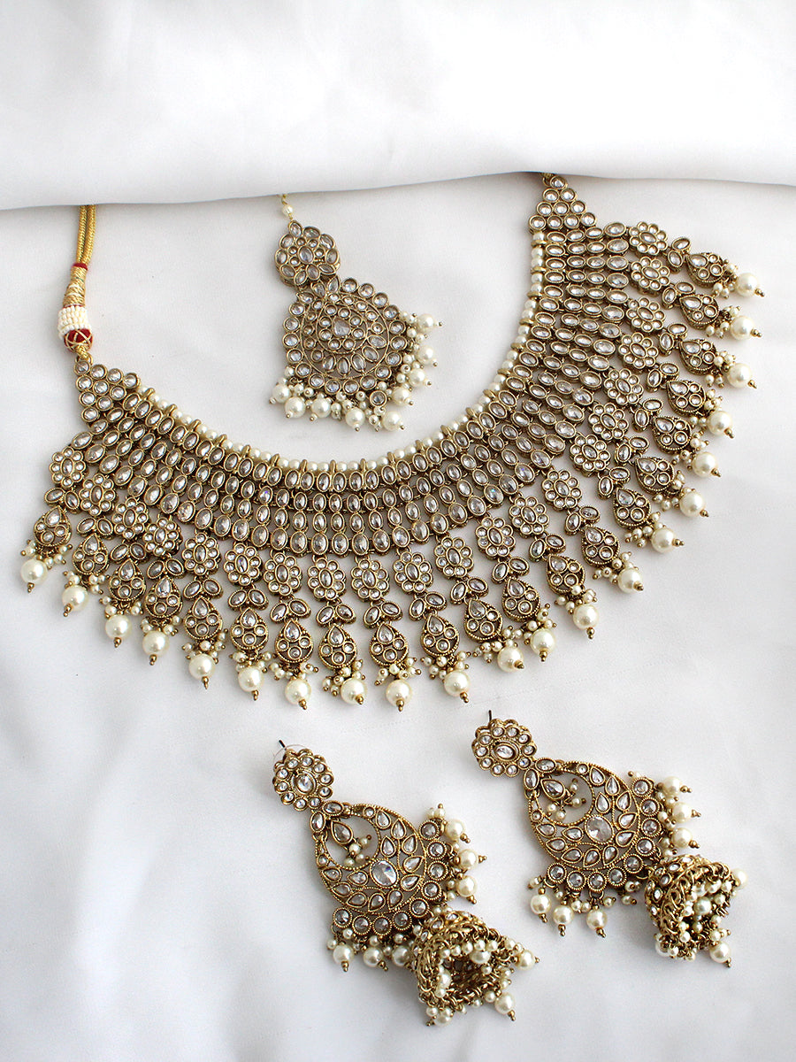 Mitakshi Necklace Set
