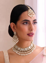 Avishi Bib Necklace Set-White