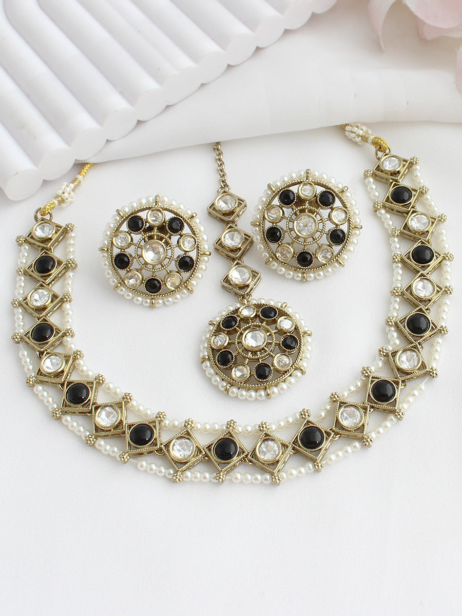 Vihani Choker Necklace set  - Black
