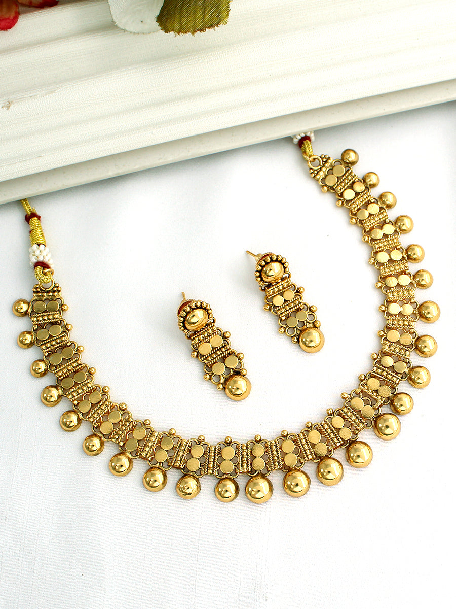 Garvita Necklace Set-Gold