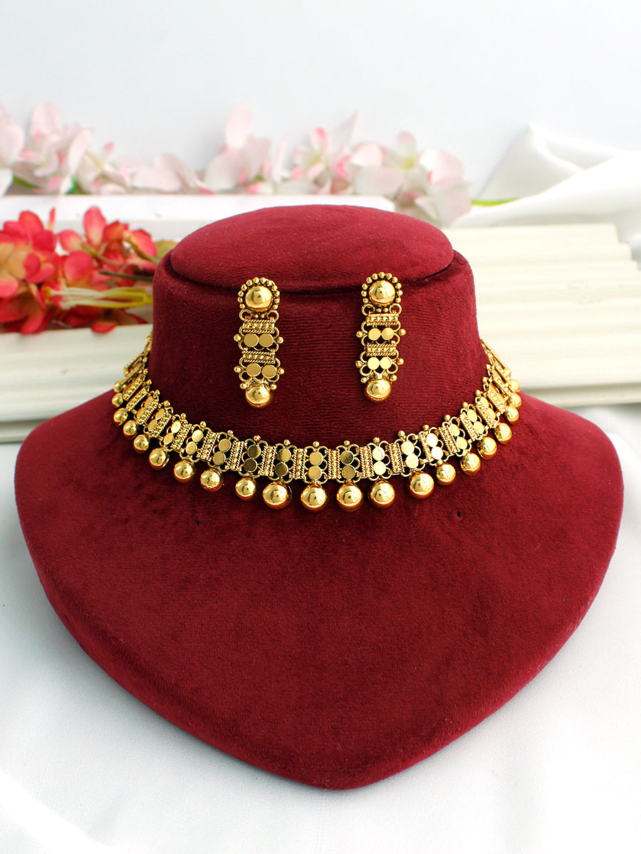 Garvita Necklace Set-Gold