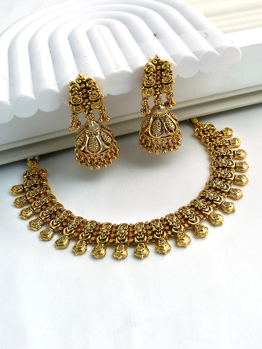 Meghna Necklace Set-Gold