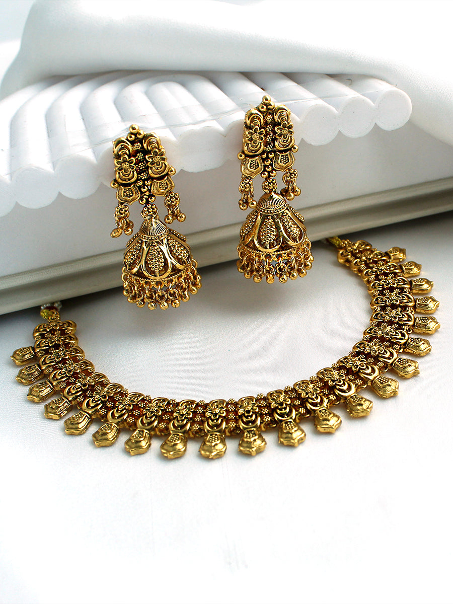 Anvi Necklace Set-Gold
