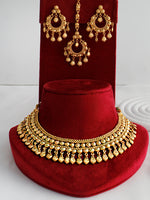 Tanusha Bib Necklace Set-Gold