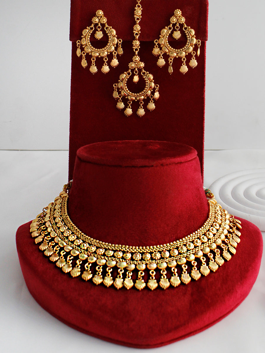 Tanusha Bib Necklace Set-Gold