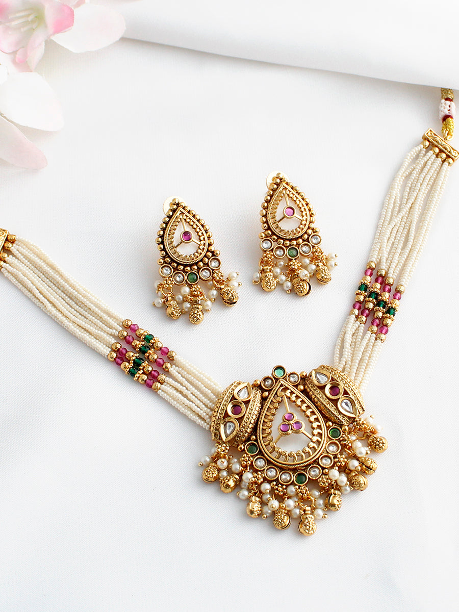 Prakshi Choker Necklace Set
