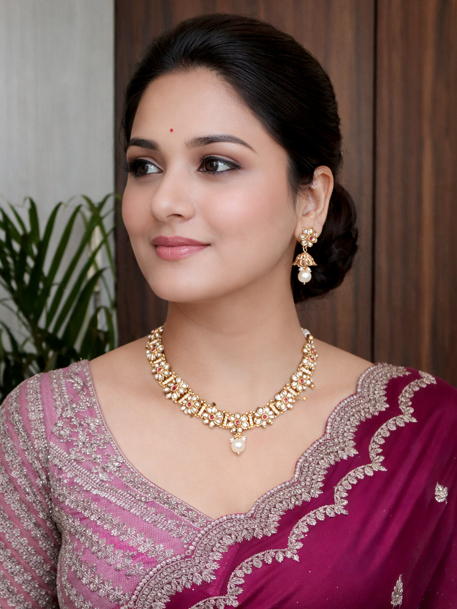Menka Necklace Set