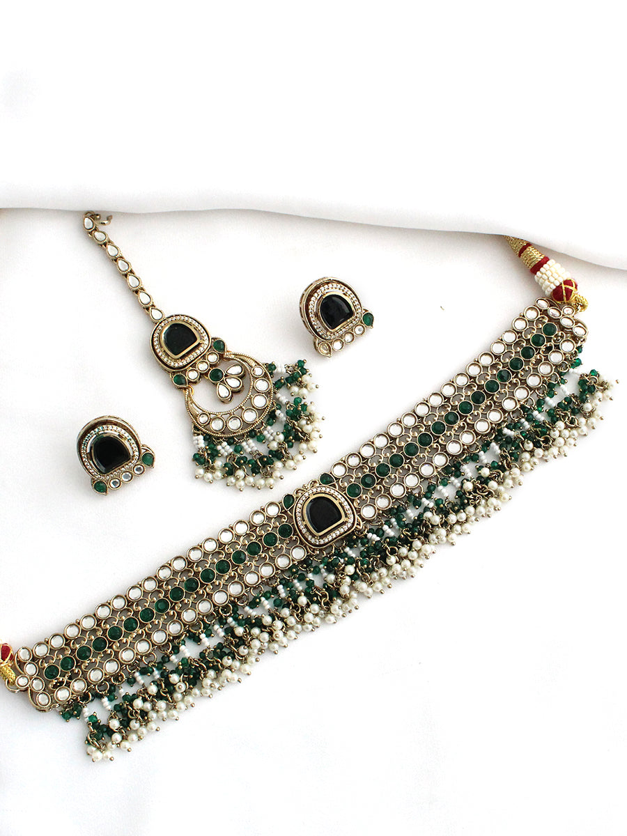 Shanvi Choker Necklace Set
