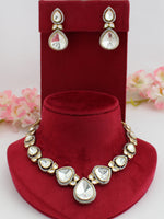 Parineeti Bib Necklace Set-Metallic